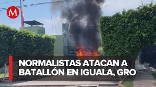 Normalistas lanzan explosivos a 27 Batallón de Infantería en Iguala, Guerrero