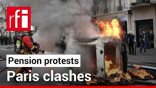 'Radical elements' disrupt peaceful Paris pensions protest • RFI English