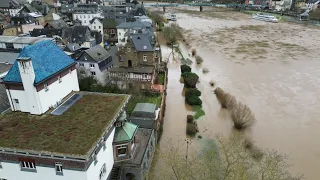 Moselhochwasser steigt auf 8,20 m an. Traben-Trarbach, Ürzig, Kröv, Kinheim, Enkirch und Reil