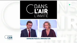 Arnaud Murgia - Un maire face à l'immigration #cdanslair 12.12.2023