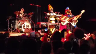 TWRP Live - Roll With It