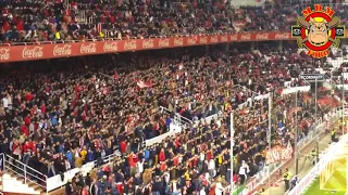 🛑🛑BIRIS NORTE🎶Somos ultras del sevilla,Contigo siempre estaremos,Defendiendo los colores ...