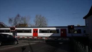 Level Crossing: Ware