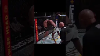 Philip Rowe came back in round 2 with the nasty knees kick