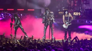 KISS - Black Diamond, Rock And Roll All Night (München 2017)