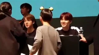 181107 BTS reaction to this little boy ARMY at PUMA Fansign