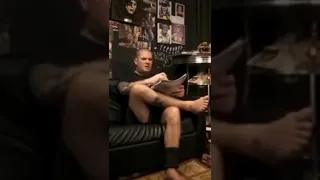 phil anselmo singing to himself