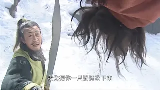 惡人暗算小夥，將他吊在樹上，沒想到他竟是功夫高手  ⚔️  武侠  MMA | Kung Fu