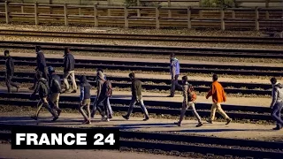 France: one migrant dead as hundreds try to storm Eurotunnel again