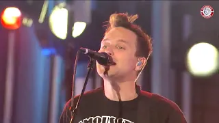 blink-182 - What's My Age Again + Dammit + Josie [HD] (Jimmy Kimmel 09-06-2009)