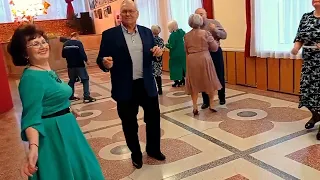 Живи и радуйся! 🥰💃💃💃❤