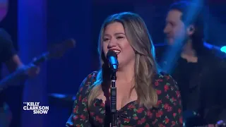 Kelly Clarkson Covers 'Escapade' by Janet Jackson   Kellyoke