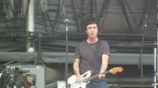 The Cribs- "Mirror Kissers" (HD) Live at Lollapalooza on August 8, 2010