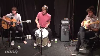 Foster The People- Pumped Up Kicks (Live at KROQ)