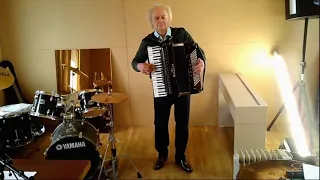 Beer Barrel Polka on accordion  | Õllepolka | Kuuno Kasak