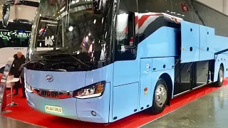 Туристический автобус Хайгер 6128 на выставке в Москве