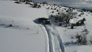 Power in deep snow Jeep Grand Cherokee 4.7 V8