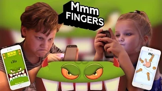 Реакции детей на игру Mmm Fingers