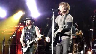 Bon Jovi - Live 2011 - MSG - 24.02.2011 - End Wanted, Jon makes crowd sing LOAP (partial)