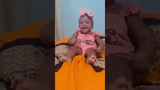 My 4 month old baby LAUGHING HYSTERICALLY ...