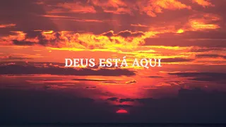 Deus está aqui | Com Letra | Aleluia.Tão certo como o ar que eu respiro.Tão certo como o amanhã que