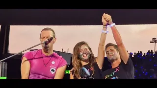 Coldplay LIVE 🇨🇭 - "Everglow" (with 2 fans) - Zürich - Switzerland - July 2nd 2023