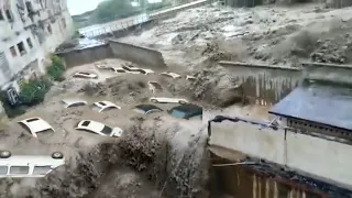 Venezuela river overflow flooded everything! Street become river in La Guaira