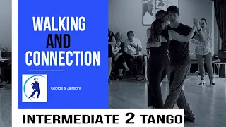 Tango: Walking into half molinete with parada.