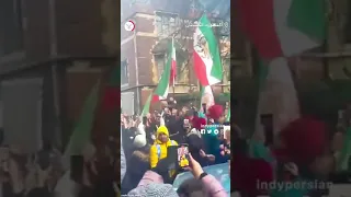 Welcoming Prince Reza Pahlavi in ​​Oxford, London استقبال از شاهزاده رضا پهلوی در آکسفورد لندن