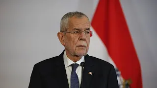 Van der Bellen will Bundespräsident bleiben – Konkurrenz von FPÖ und Bierpartei