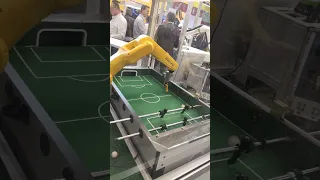 Fanuc robot play foosball |#Fanuc #Automatica2023 #münchen