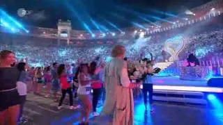 Jennifer Lopez - On the Floor - Live - Majorca - stereo