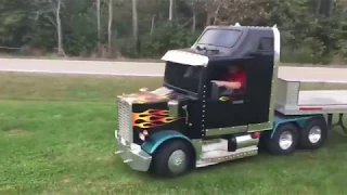 AWESOME MINI TRUCK KIDS