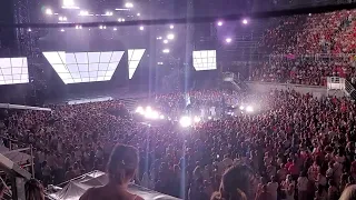 la chanson de l année 17 juin 2023 ( arène de Nîmes) Pierre de Maere et vitaa