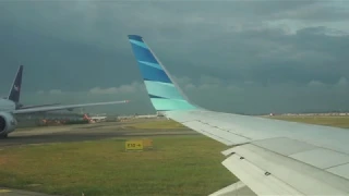 Garuda Indonesia Boeing 737-800 PK-GMU Take Off from Singapore | Changi International Airport
