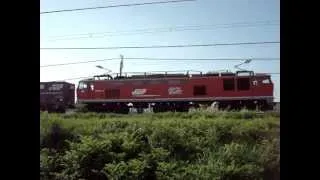 EF510-9レッドサンダー上り貨物列車富山機関区