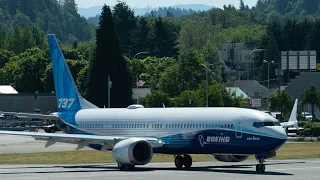 Boeing 737 MAX 10 First Flight