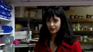 Krysten Ritter sex confession: Past conquests and boyfriend (sexy, or creepy?)