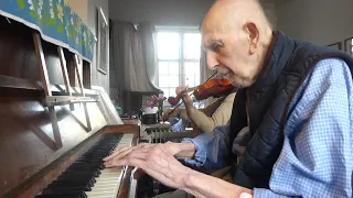 Happy 97th Birthday - 96歳 96 year old piano violin  Social Bubble Jazz ソーシャルバブルジャズ