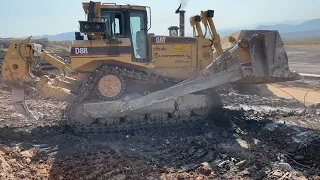 Caterpillar D8R Bulldozer - Sotiriadis/Labrianidis Construction