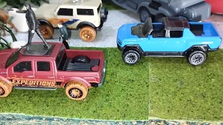 HOT WHEELS 4X4