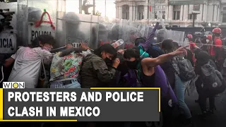 Mexican police clash with pro-abortion protesters | Mexico | World News | WION News