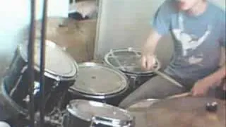 Drumming along to Amazing Journey/Sparks from Live at Leeds