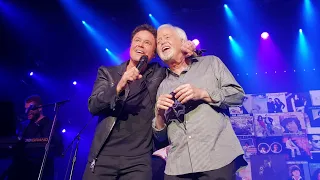 Donny Osmond invites his brother Merrill on stage! Harrahs Casino Friends & Family night 08.30.2021