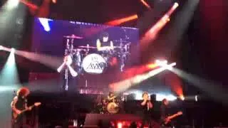 Fall Out Boy w/ Marky Ramone - Blitzkrieg Bop