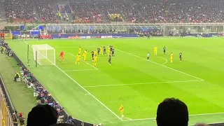 Gol Dzeko 1-0 Inter-Sheriff a San Siro (primo arancio laterale blu)