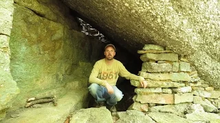 Exploring an Awesome little Cave, my new Bugout Shelter