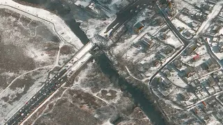 Rosjanie atakują korytarze humanitarne. Zdjęcia satelitarne zniszczeń na Ukrainie
