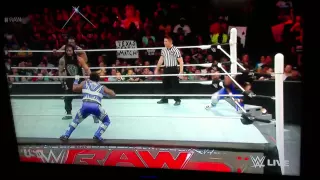 Roman Reigns vs New Day RAW 6-8-15 2/3