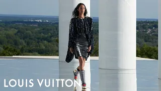 Women's Cruise 2022 Show | LOUIS VUITTON